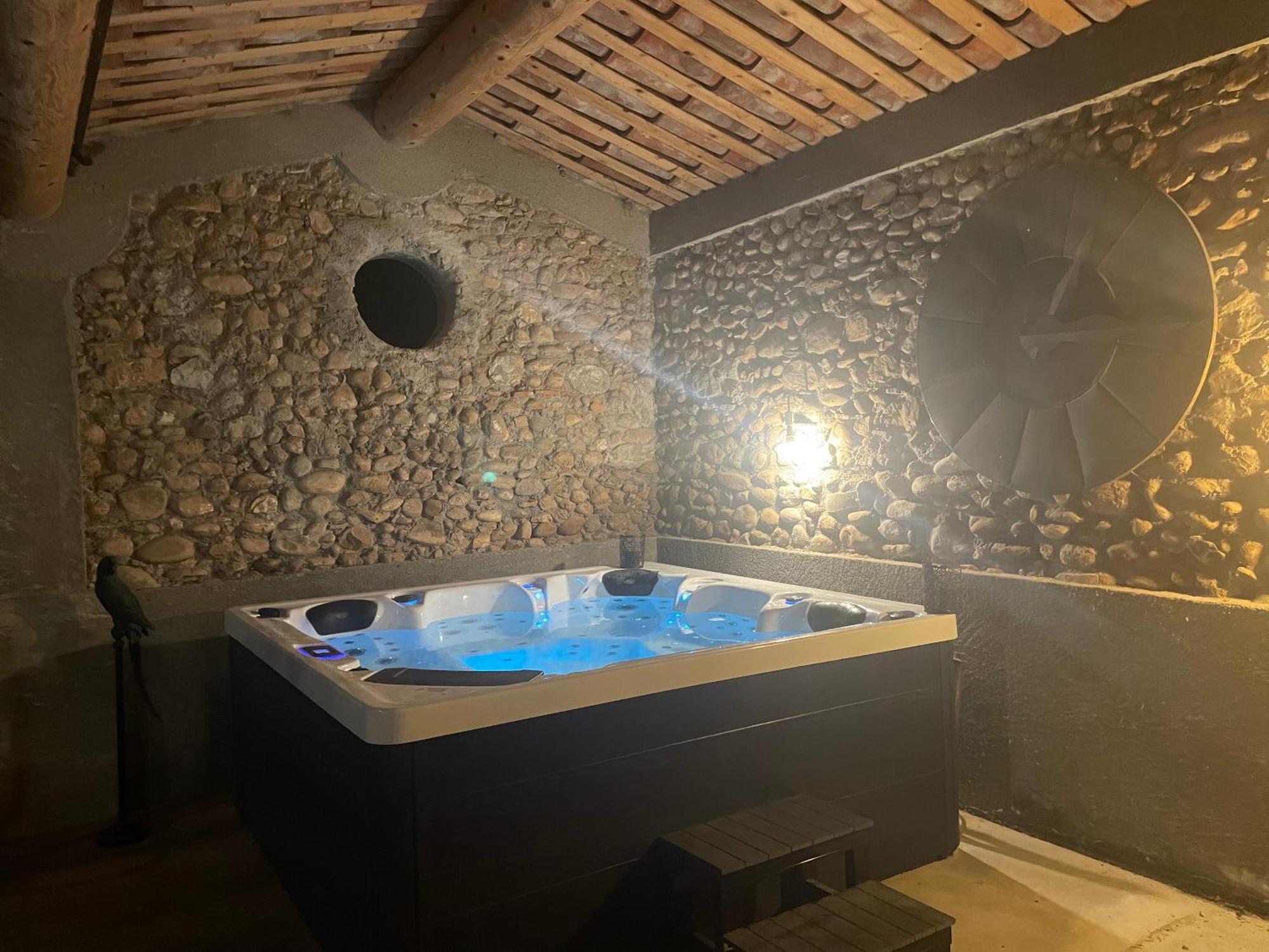 Les Mazets Du Pas Hotell Gréoux-les-Bains Eksteriør bilde