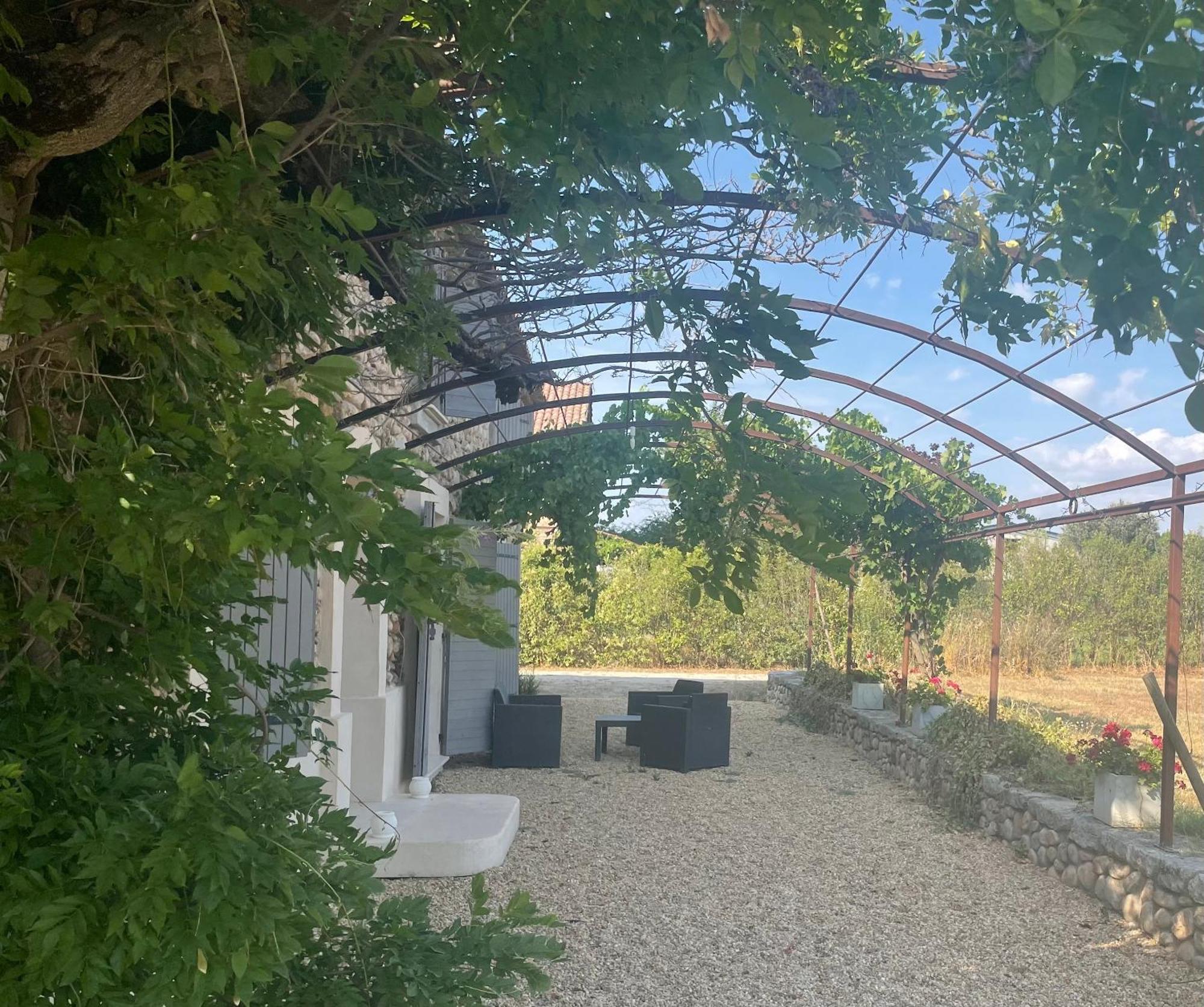 Les Mazets Du Pas Hotell Gréoux-les-Bains Eksteriør bilde